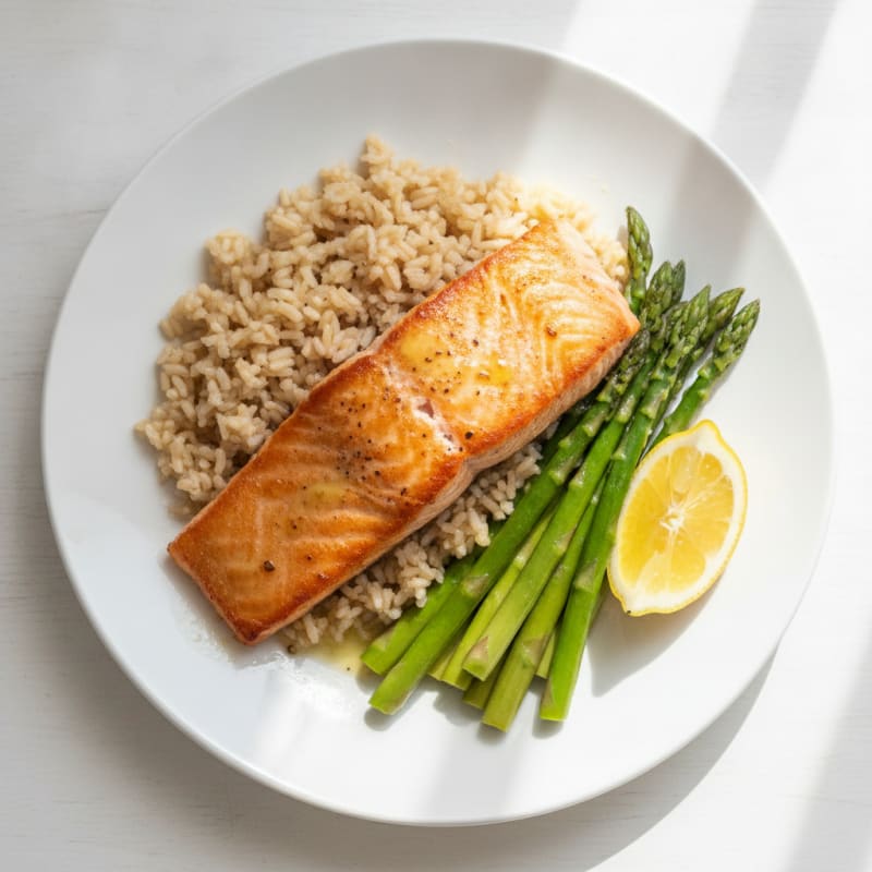 Seared Salmon Fillet with Steamed Asparagus and Brown Rice