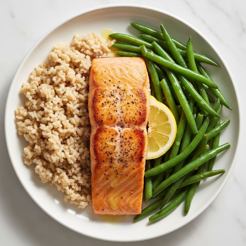 Seared Salmon with Steamed Green Beans and Brown Rice