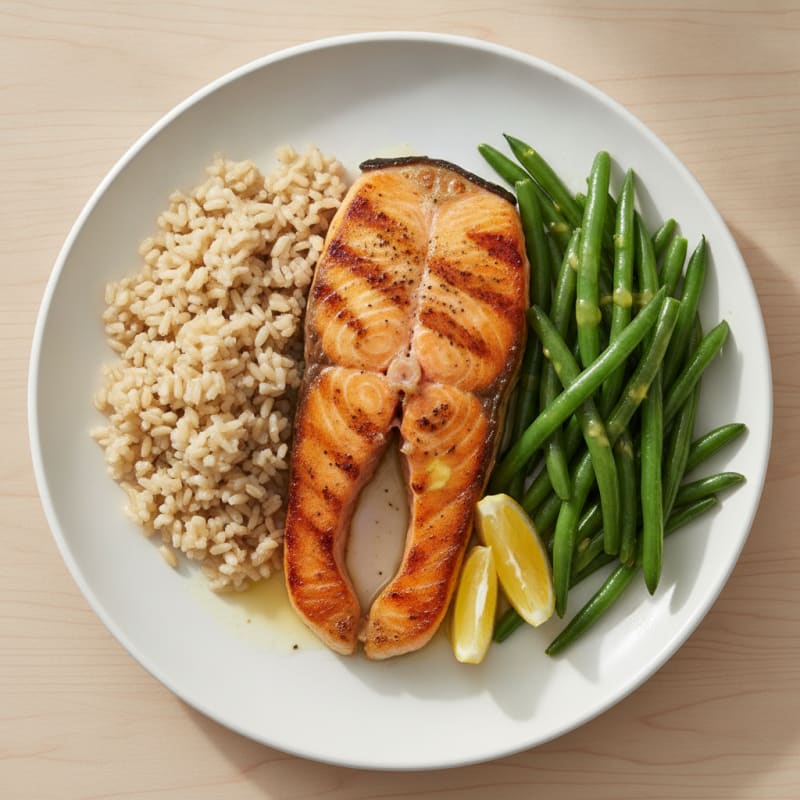 Seared Salmon Fillet with Steamed Green Beans and Brown Rice