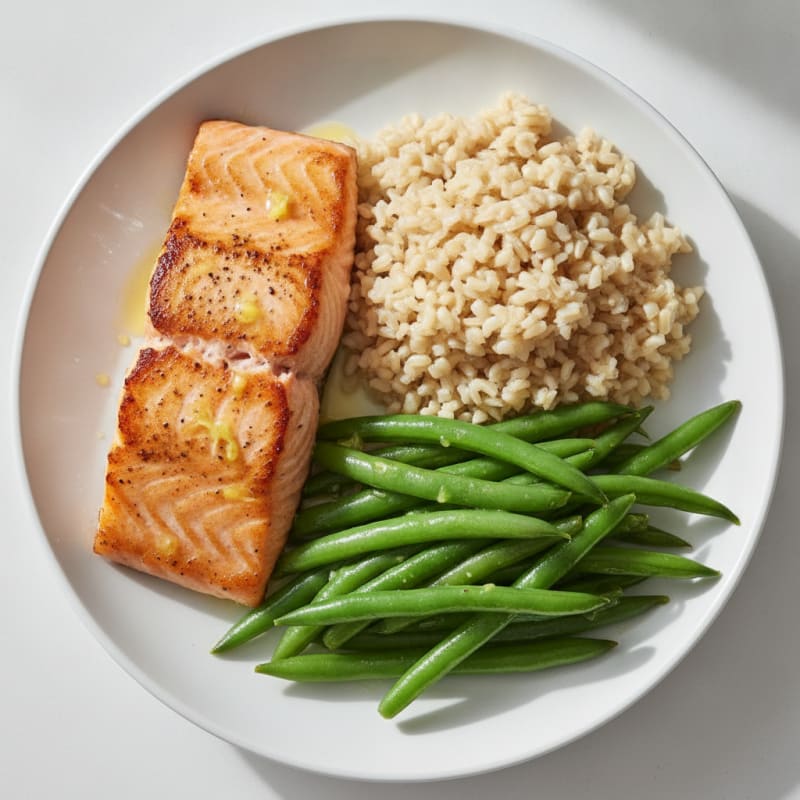Seared Salmon with Steamed Green Beans and Brown Rice