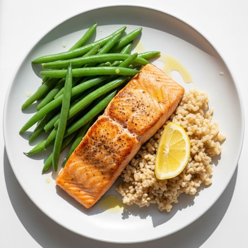 Seared Salmon with Steamed Green Beans and Brown Rice