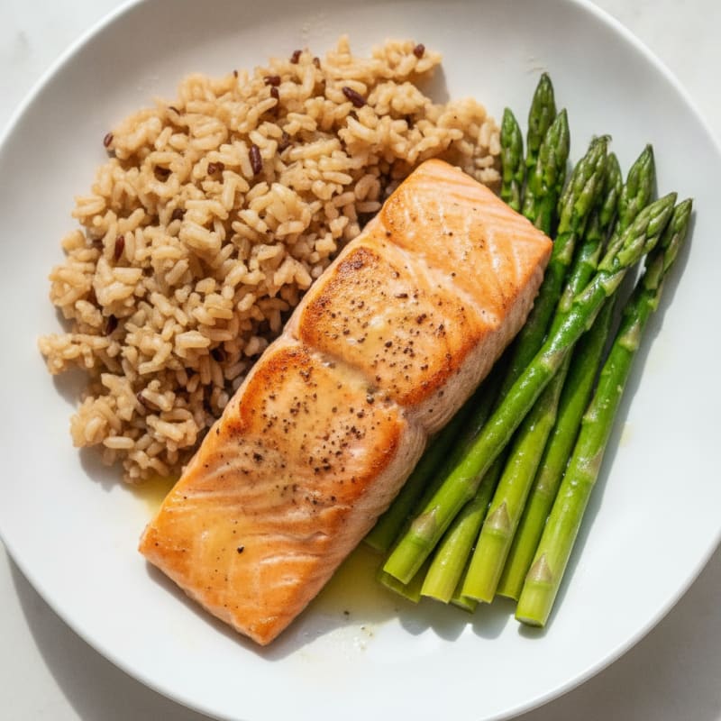 Seared Salmon Fillet with Steamed Asparagus and Brown Rice
