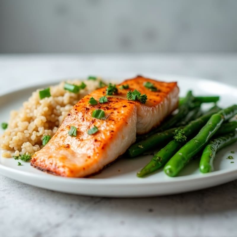 Seared Salmon with Steamed Green Beans and Brown Rice