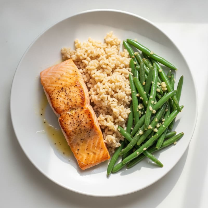 Seared Salmon Fillet with Garlic Green Beans and Brown Rice