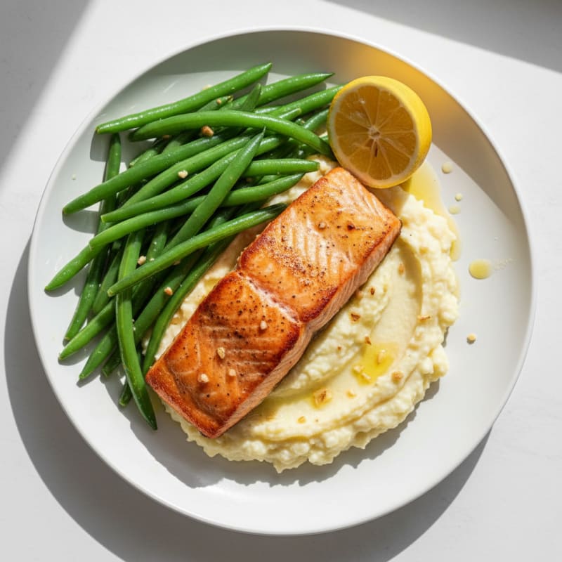Seared Salmon with Steamed Green Beans and Cauliflower Mash