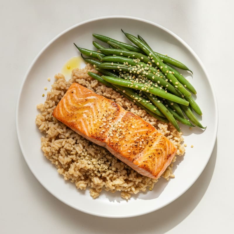 Seared Salmon Fillet with Steamed Green Beans and Brown Rice