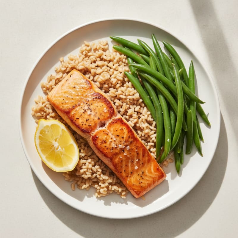 Seared Salmon Fillet with Steamed Green Beans and Brown Rice