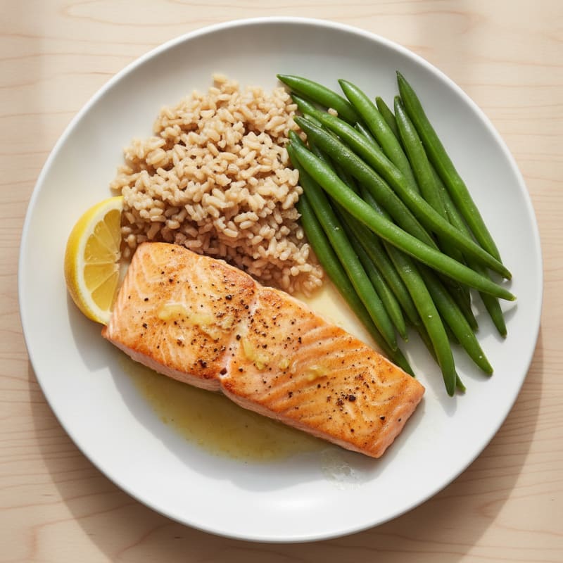 Seared Salmon with Steamed Green Beans and Brown Rice
