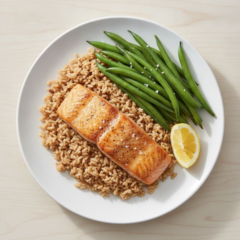 Seared Salmon with Steamed Green Beans and Brown Rice