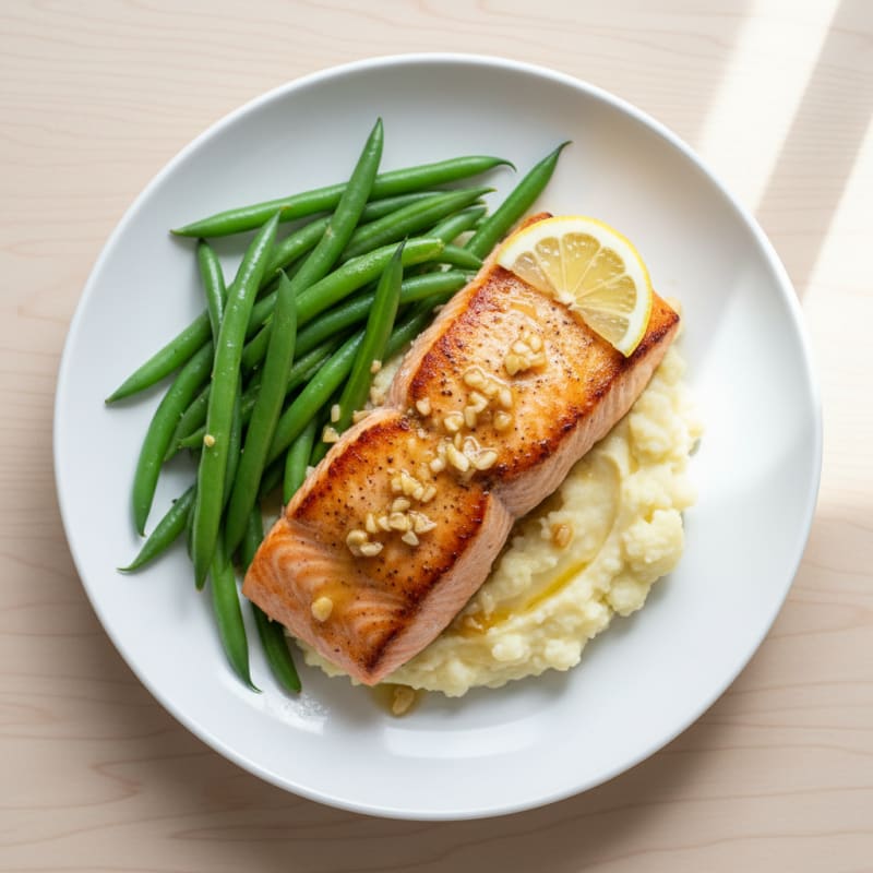 Seared Salmon with Steamed Green Beans and Garlic Mashed Cauliflower