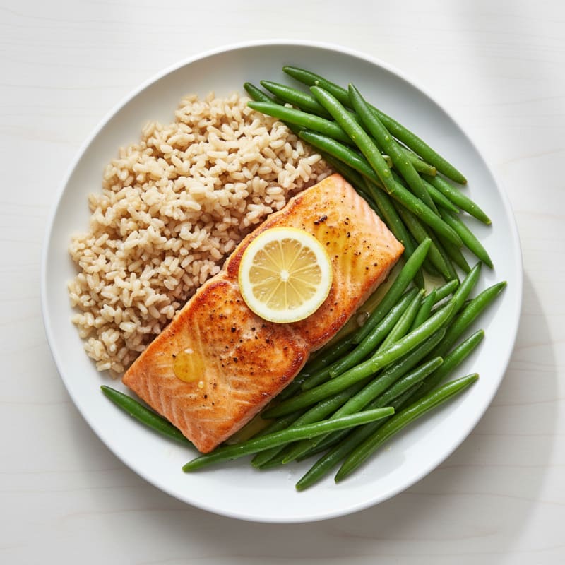 Seared Salmon with Steamed Green Beans and Brown Rice