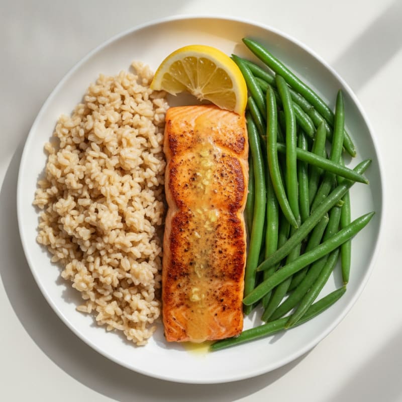 Seared Salmon with Steamed Green Beans and Brown Rice