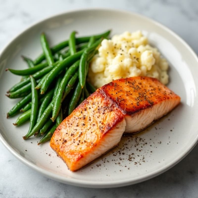 Seared Salmon with Steamed Green Beans and Mashed Cauliflower
