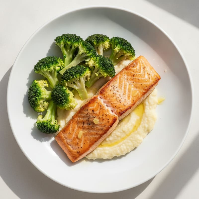 Seared Salmon Fillet with Steamed Broccoli and Garlic Cauliflower Mash