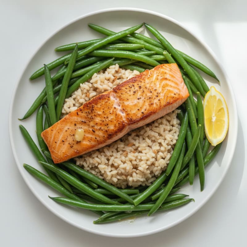 Seared Salmon with Steamed Green Beans and Brown Rice