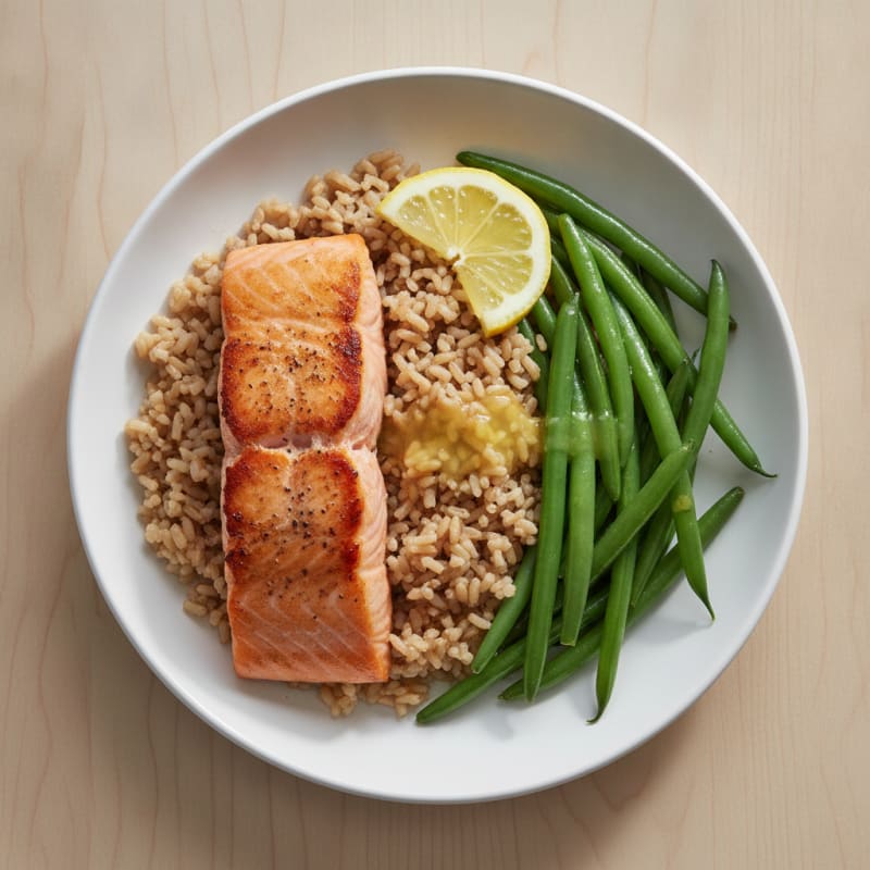 Seared Salmon with Steamed Green Beans and Brown Rice