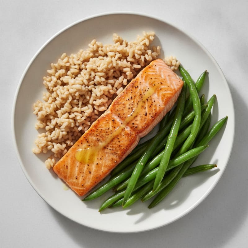 Seared Salmon with Steamed Green Beans and Brown Rice