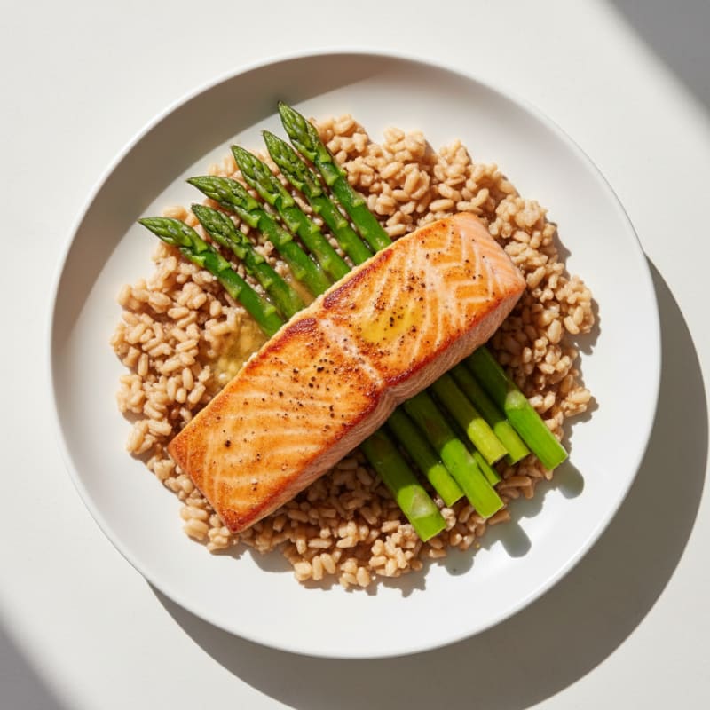 Seared Salmon Filet with Steamed Asparagus and Brown Rice