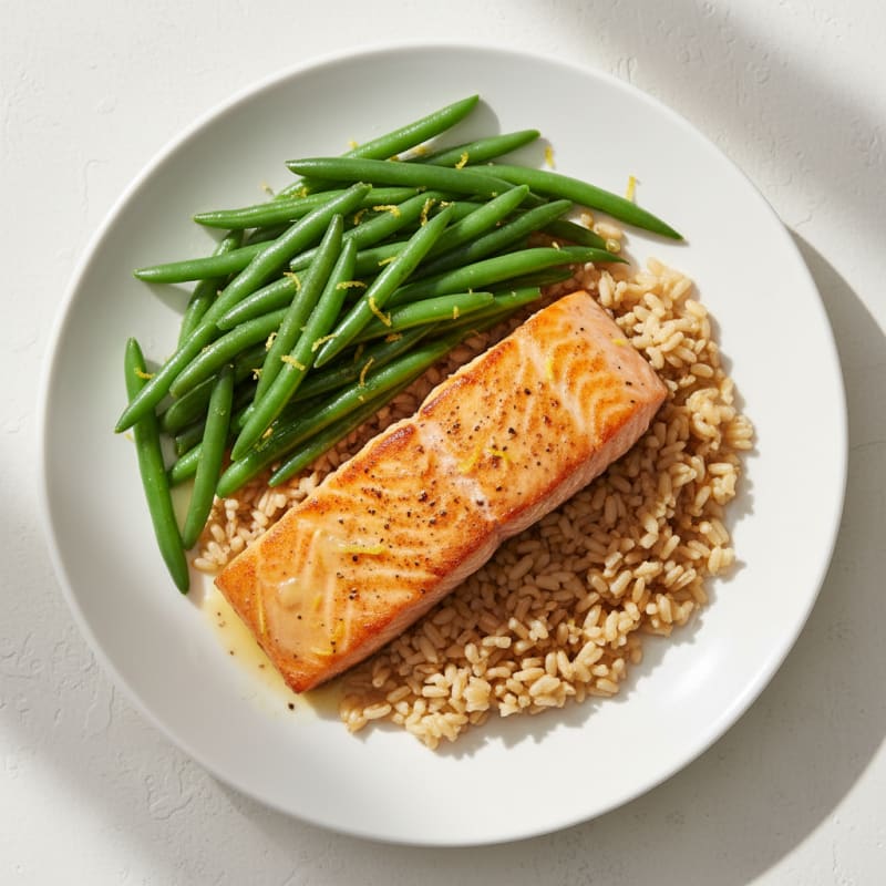Seared Salmon with Steamed Green Beans and Brown Rice