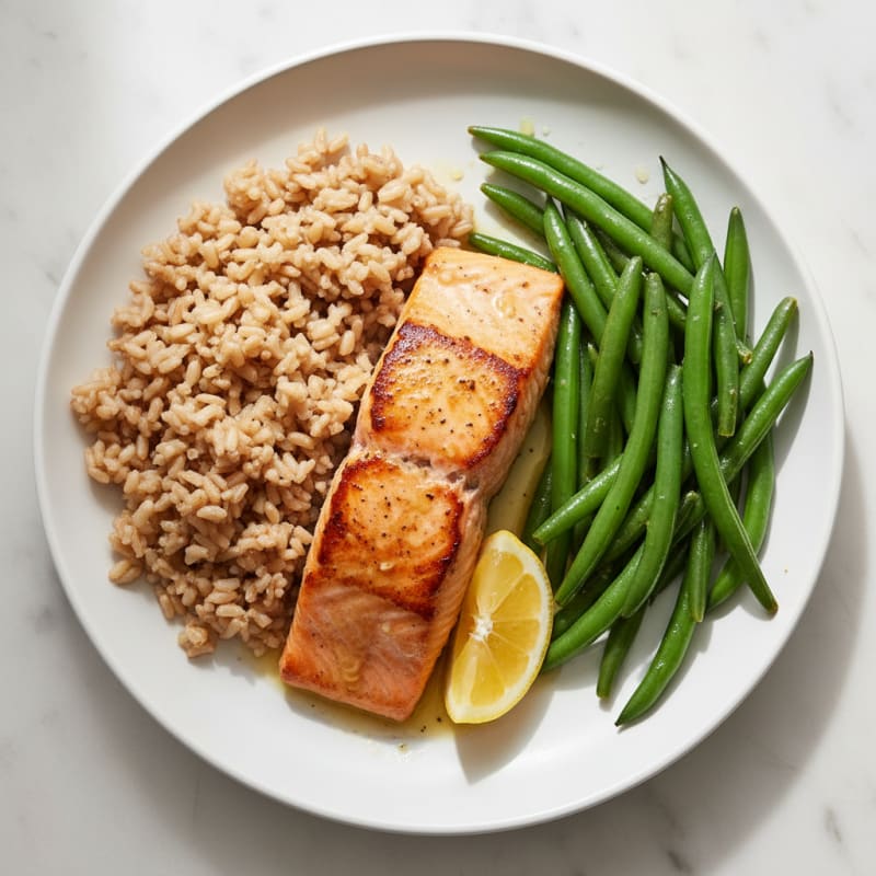 Seared Salmon with Steamed Green Beans and Brown Rice