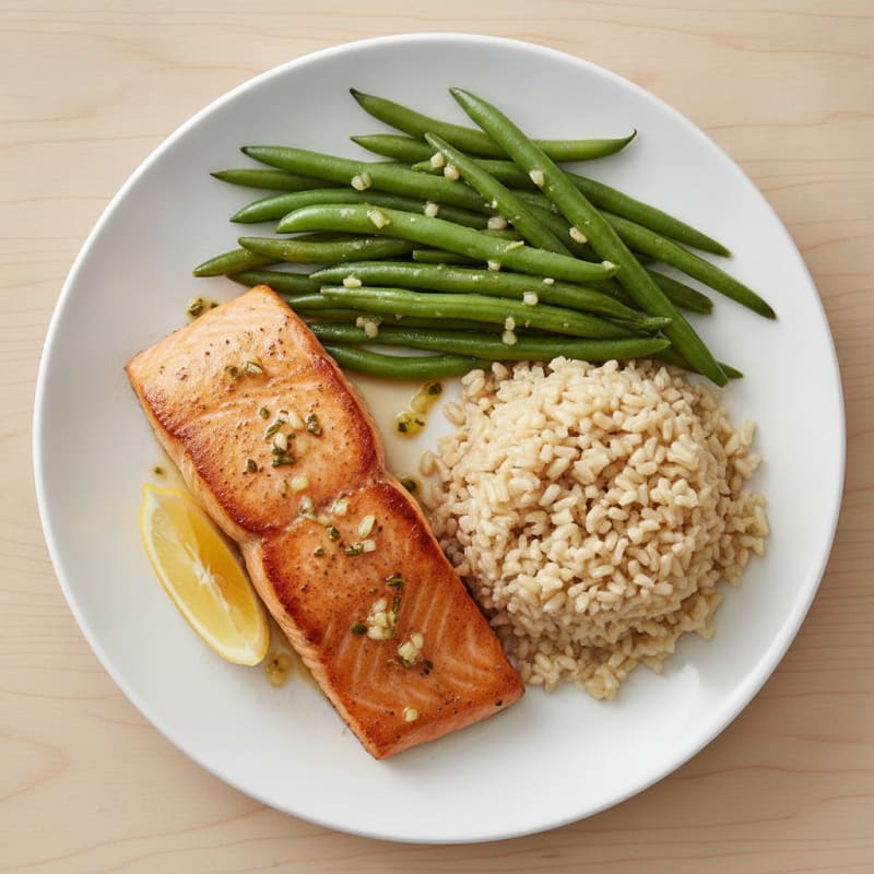 Seared Salmon with Steamed Green Beans and Brown Rice