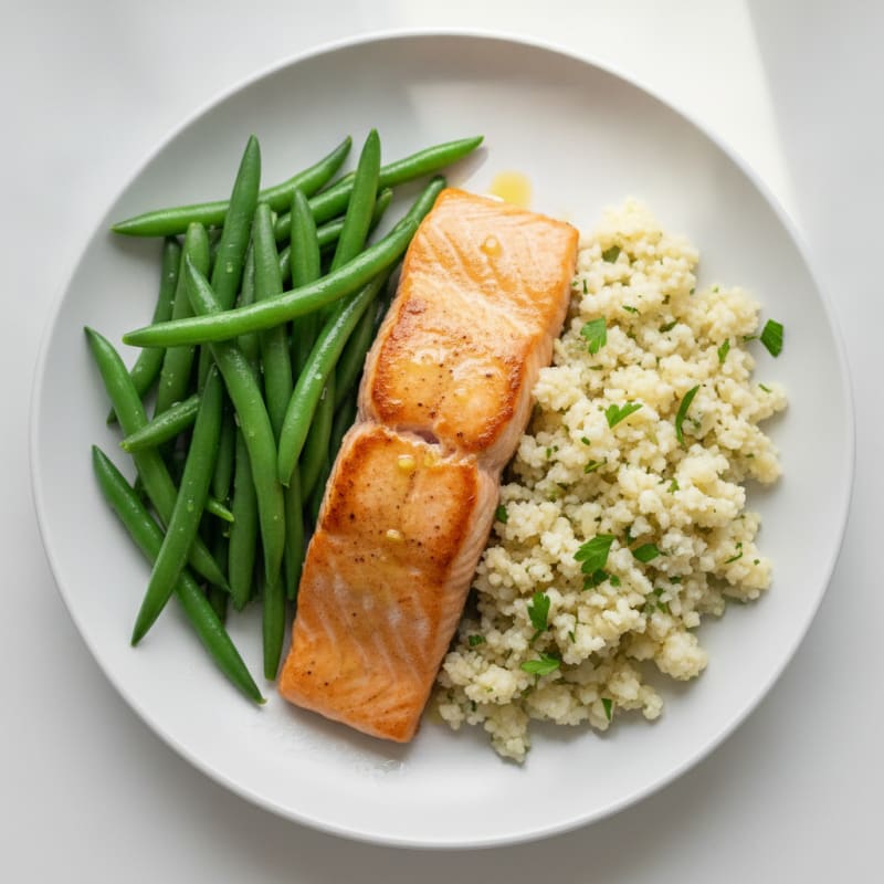 Seared Salmon with Steamed Green Beans and Herbed Cauliflower Rice