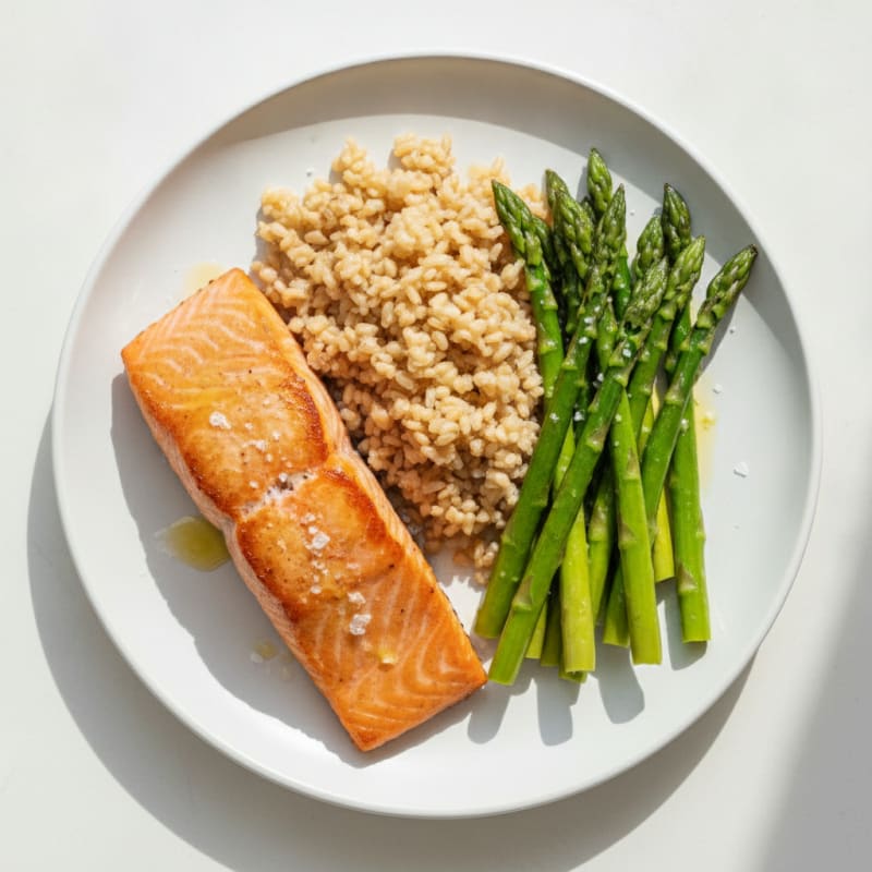 Seared Salmon with Steamed Asparagus and Brown Rice