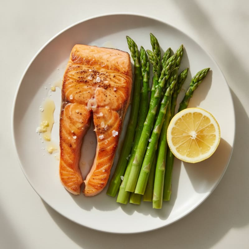 Pan-Seared Salmon with Steamed Asparagus and Lemon