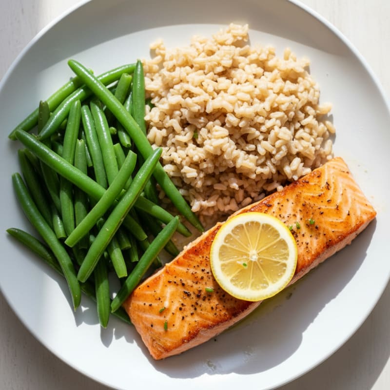 Seared Salmon with Steamed Green Beans and Brown Rice
