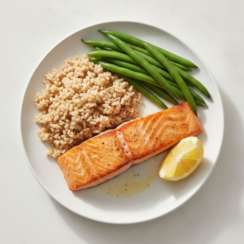 Seared Salmon with Steamed Green Beans and Brown Rice