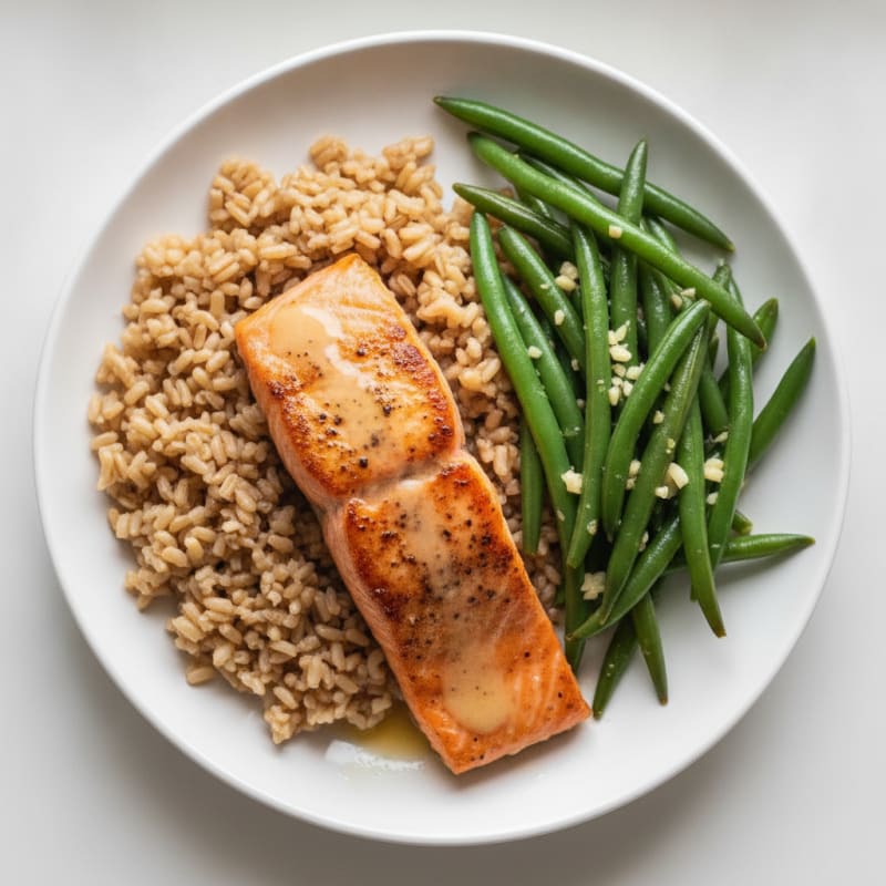 Seared Salmon Fillet with Garlic Green Beans and Brown Rice