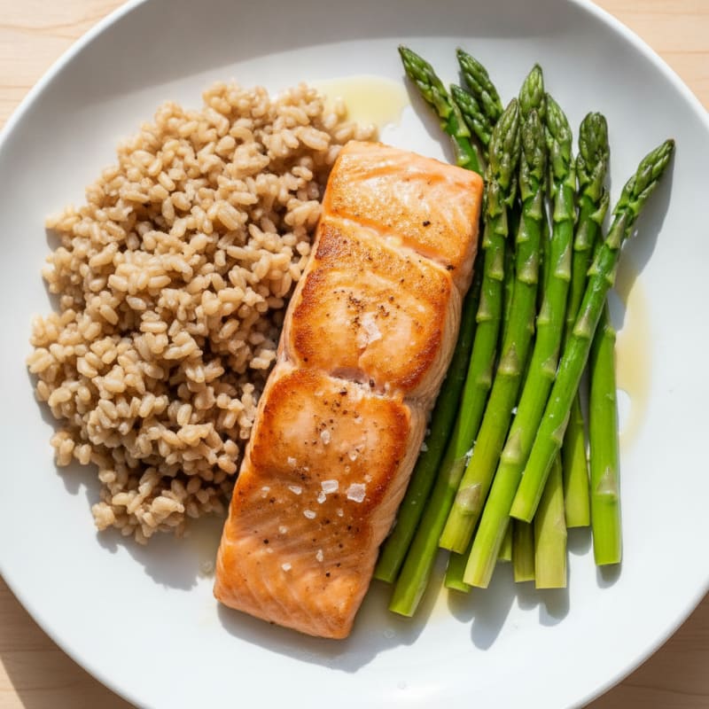 Seared Salmon Fillet with Steamed Asparagus and Brown Rice