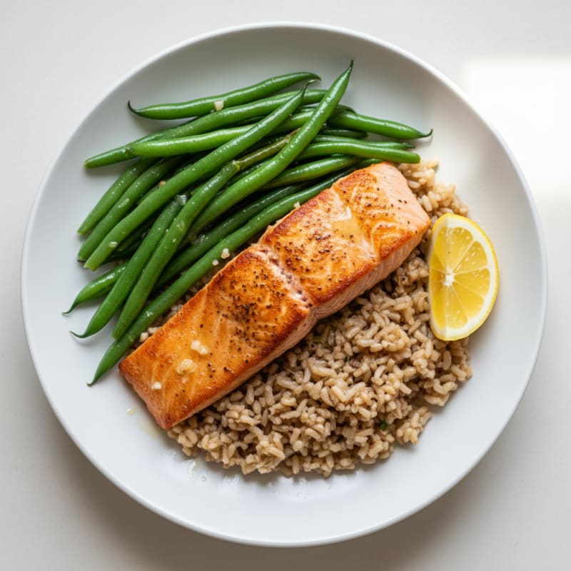 Seared Salmon with Steamed Green Beans and Brown Rice