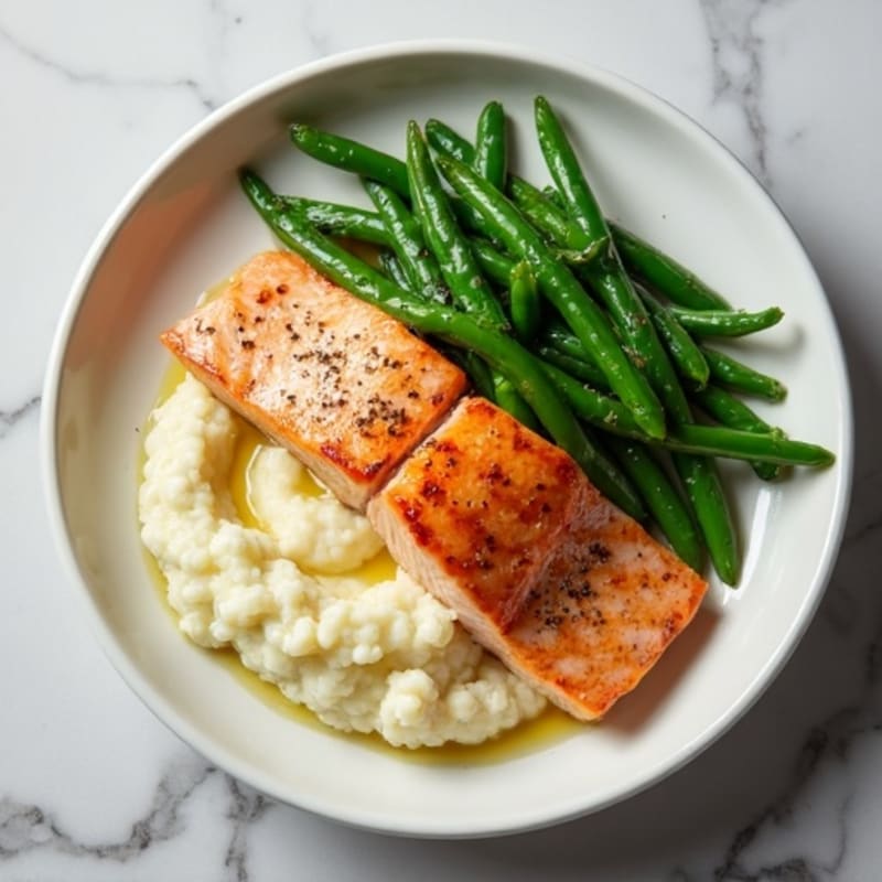 Seared Salmon with Steamed Green Beans and Cauliflower Mash