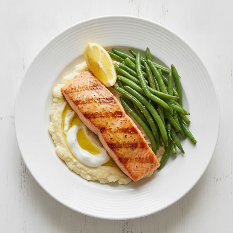 Seared Salmon with Steamed Green Beans and Cauliflower Mash