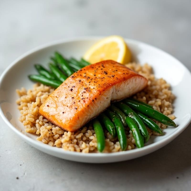 Seared Salmon Fillet with Steamed Green Beans and Brown Rice