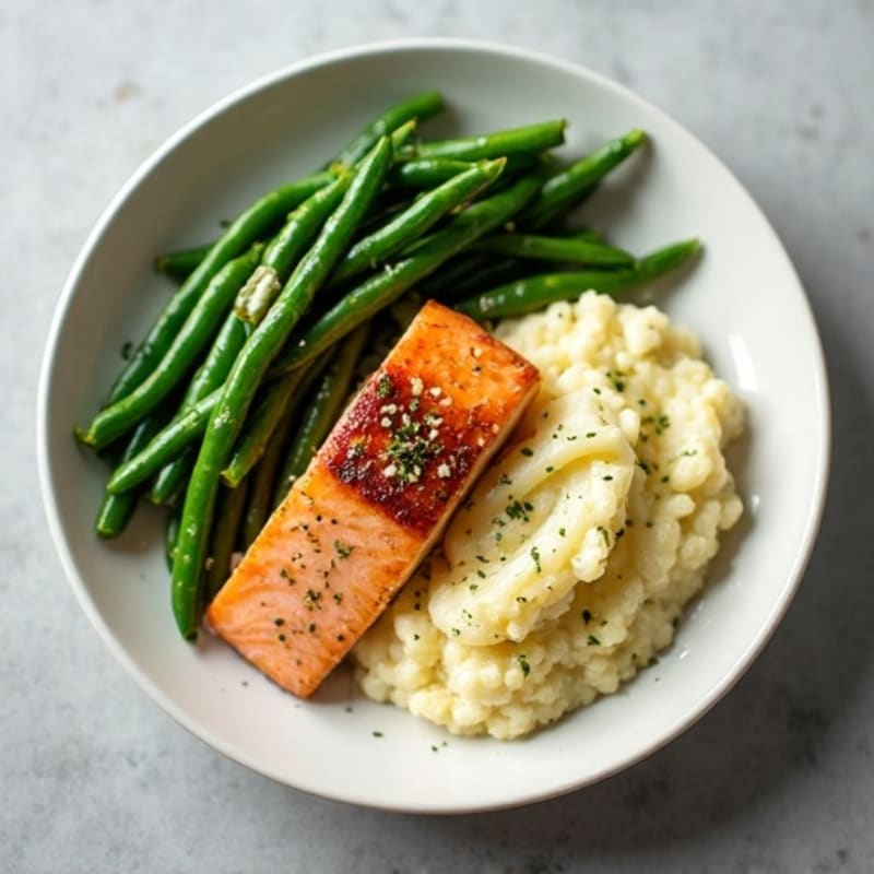 Seared Salmon with Steamed Green Beans and Garlic Mashed Cauliflower