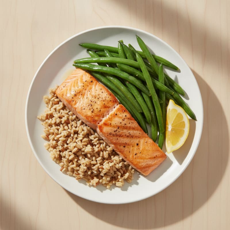 Seared Salmon with Steamed Green Beans and Brown Rice