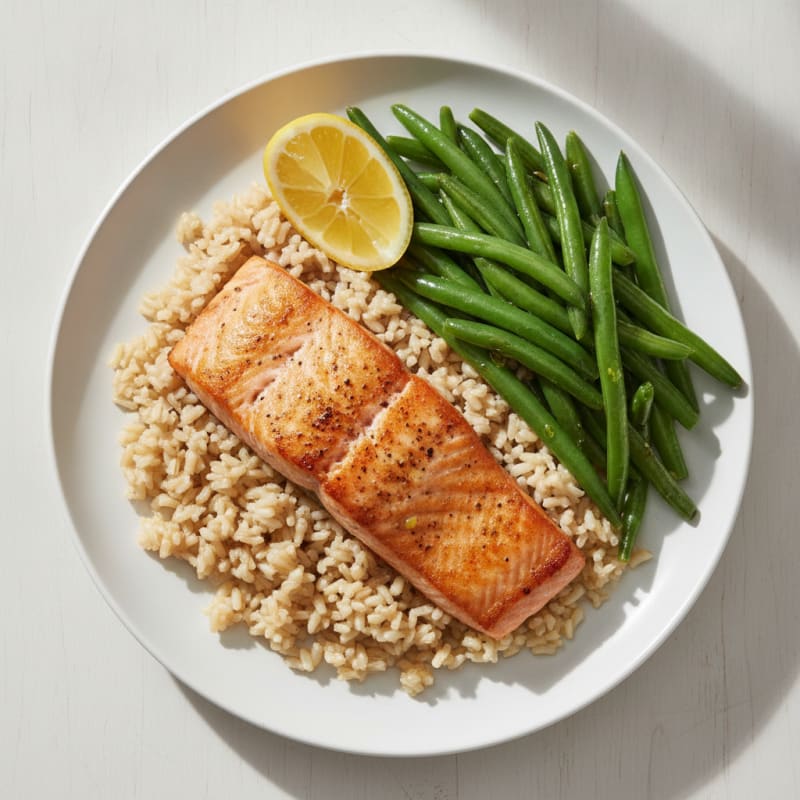Seared Salmon with Steamed Green Beans and Brown Rice