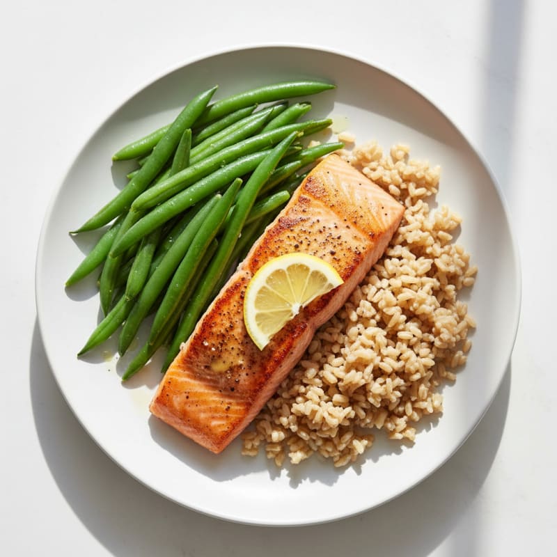 Seared Salmon with Steamed Green Beans and Brown Rice