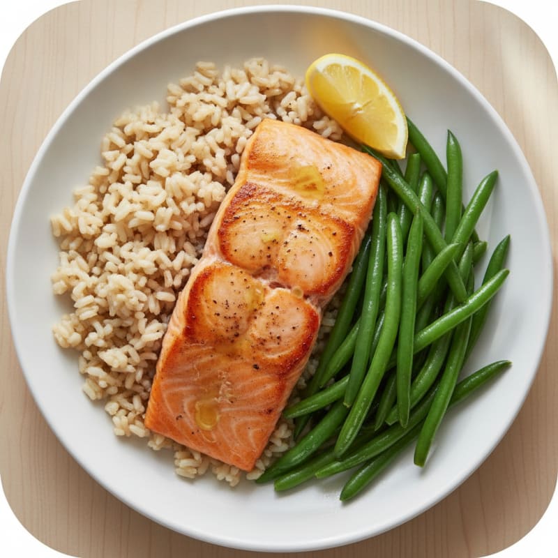 Seared Salmon Fillet with Steamed Green Beans and Brown Rice