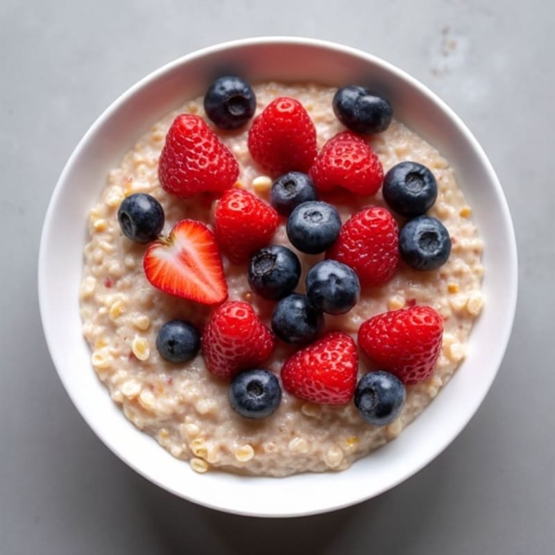 Vanilla-Berry Protein Overnight Oats