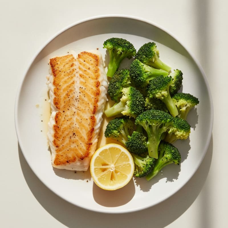 Seared Cod Fillet with Steamed Broccoli