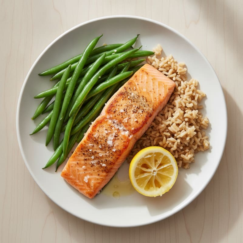 Seared Salmon with Steamed Green Beans and Brown Rice