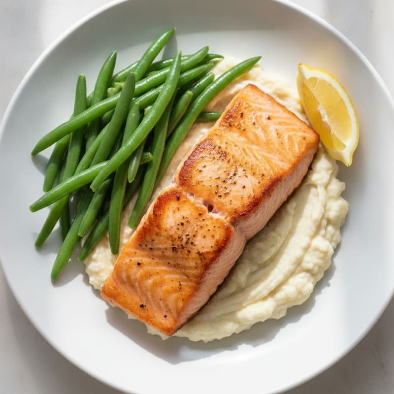 Seared Salmon with Steamed Green Beans and Cauliflower Mash