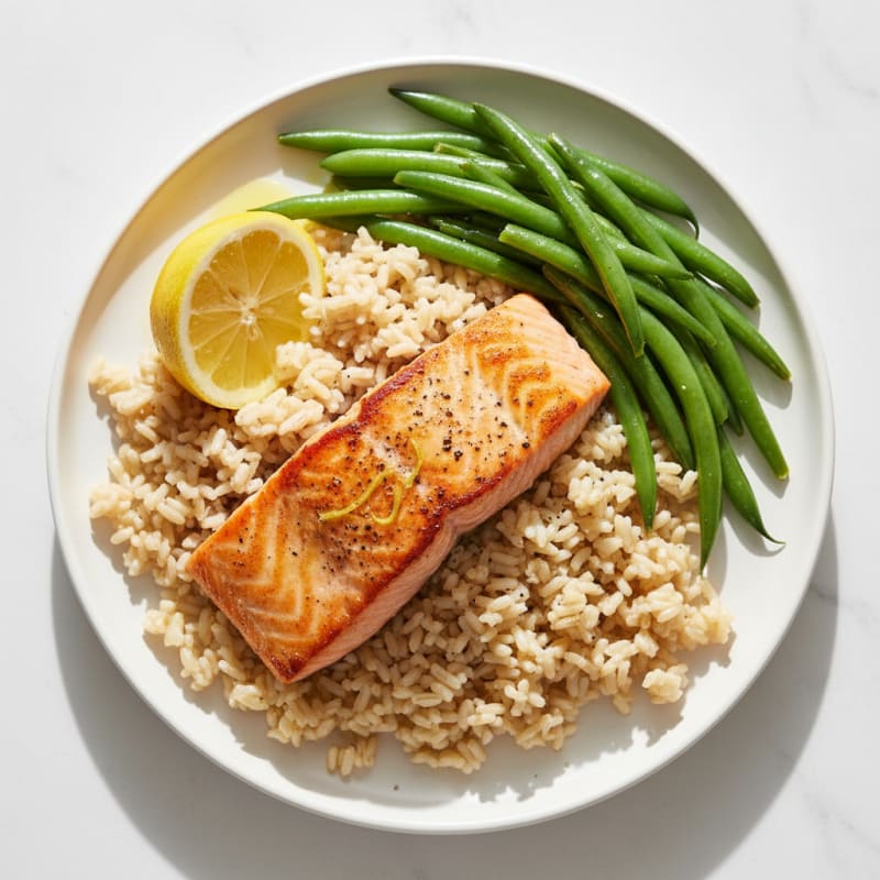 Seared Salmon with Steamed Green Beans and Brown Rice