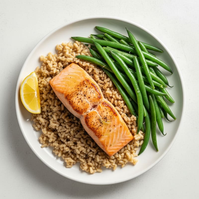 Seared Salmon Fillet with Steamed Green Beans and Brown Rice