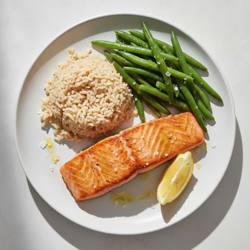 Seared Salmon Fillet with Steamed Green Beans and Brown Rice