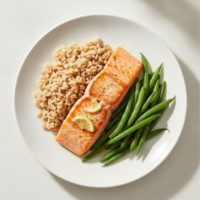 Seared Salmon Fillet with Steamed Green Beans and Brown Rice