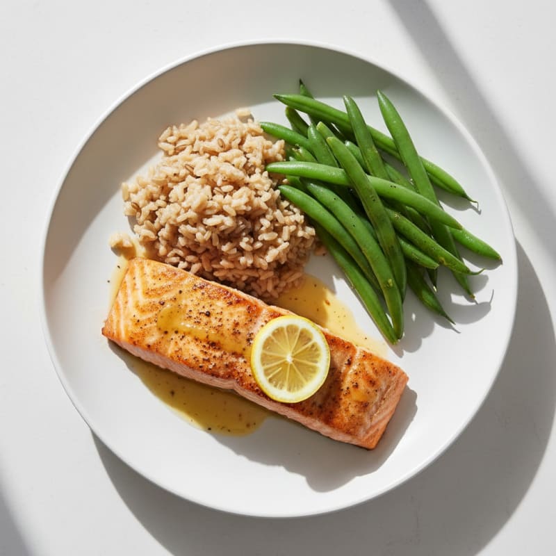 Seared Salmon with Steamed Green Beans and Brown Rice